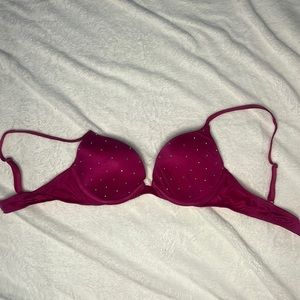 Purple Victoria’s Secret ‘very sexy’ push up bra